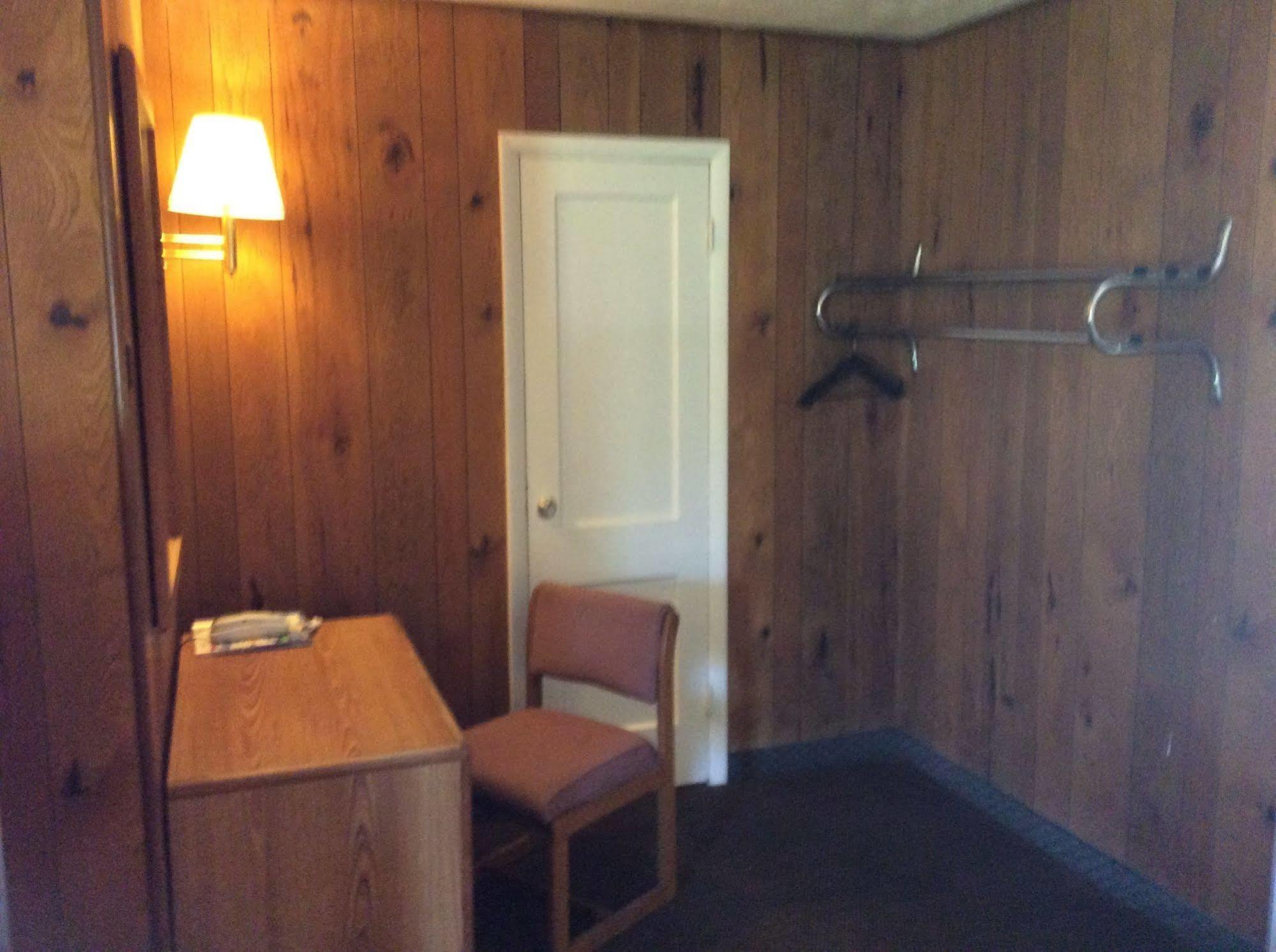 טרה הוט Woodridge Motel מראה חיצוני תמונה